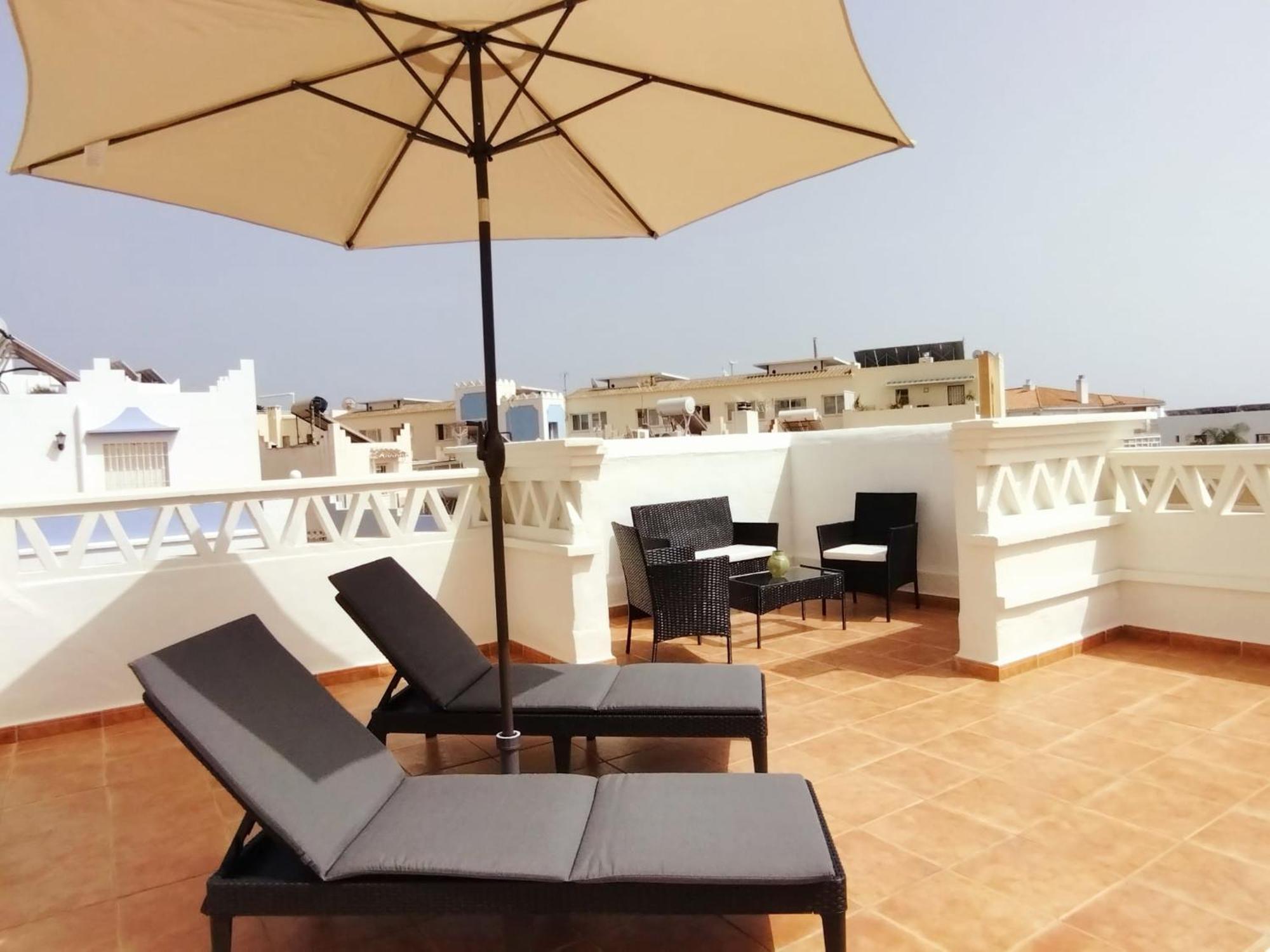 Casa Playa, Terraza Y Garaje Lejlighed Nerja Eksteriør billede