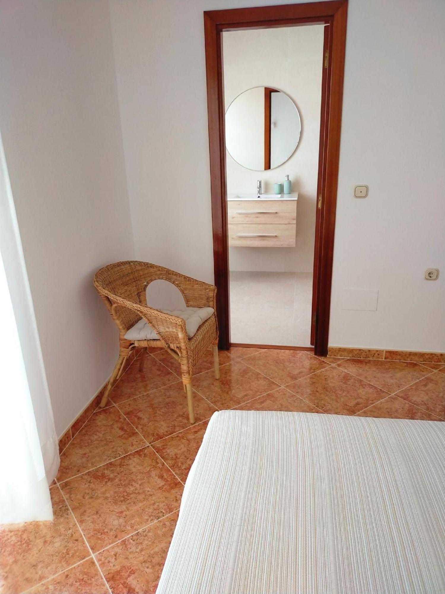 Casa Playa, Terraza Y Garaje Lejlighed Nerja Eksteriør billede